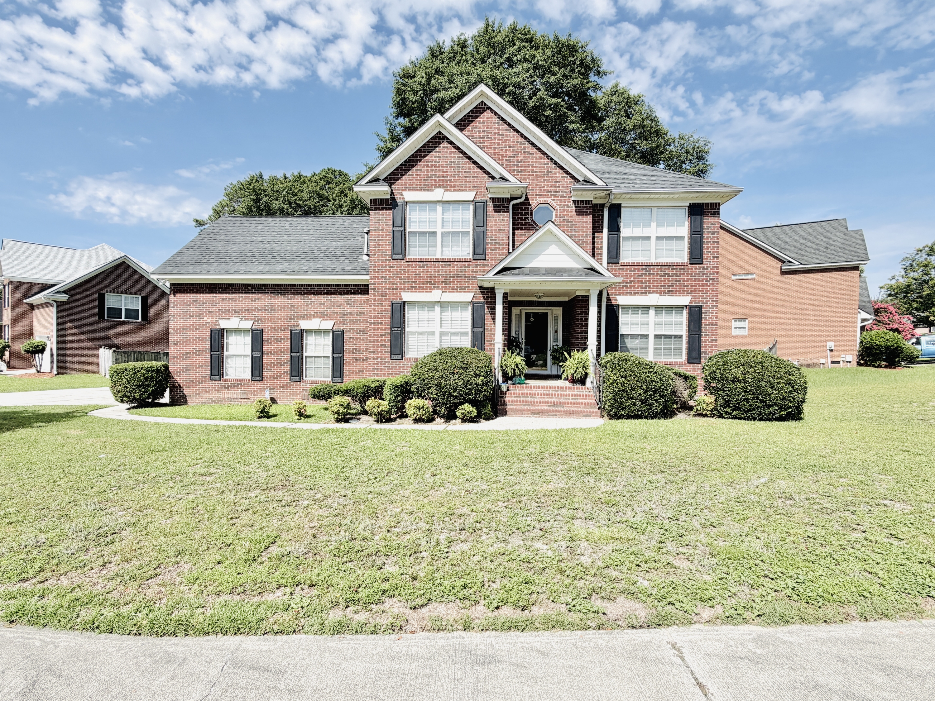 Property main image